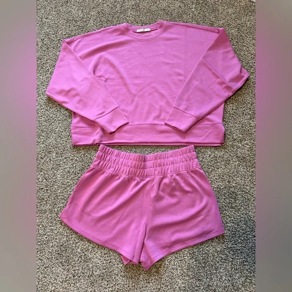 💗ZENANA• Pink Scuba Long Sleeve Scoop Neck Sweater and Shorts Set - Picture 4 of 8